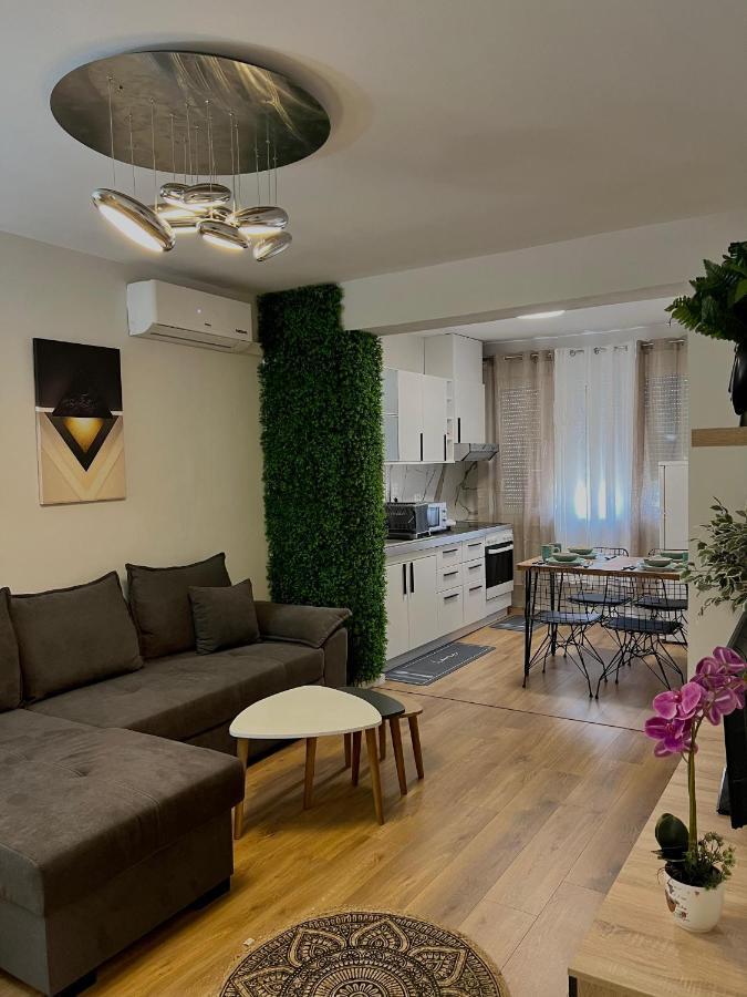 Pine Apartment Tirana Exterior foto